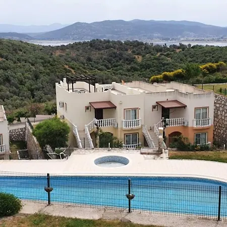 Apartament Bodrum Guvercinlikde Havuzlu Site Bodrum